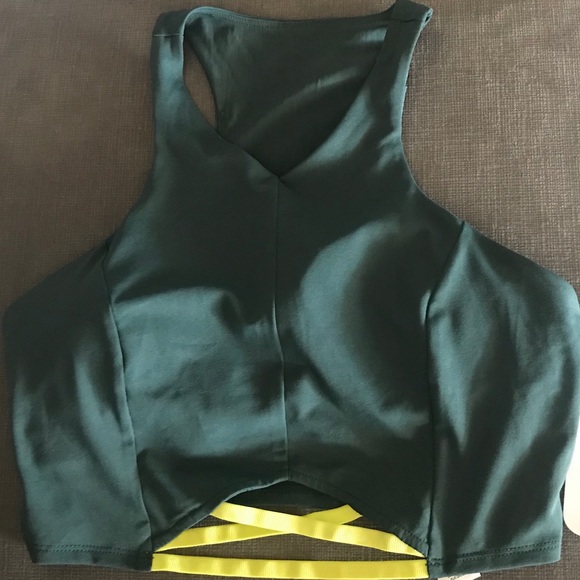 Tops - Fabletics crop athletic tank brand new with tags